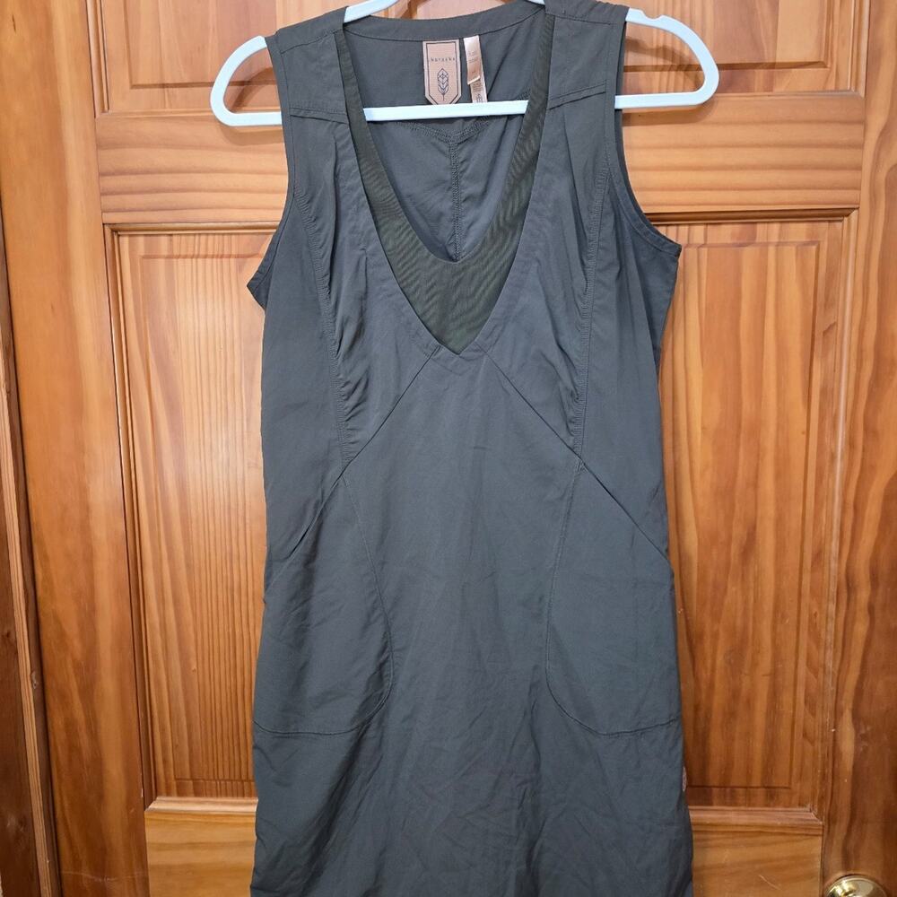 NEW Indygena Liike III Dress Sleeveless V-Neck Pockets Stretchy Green M